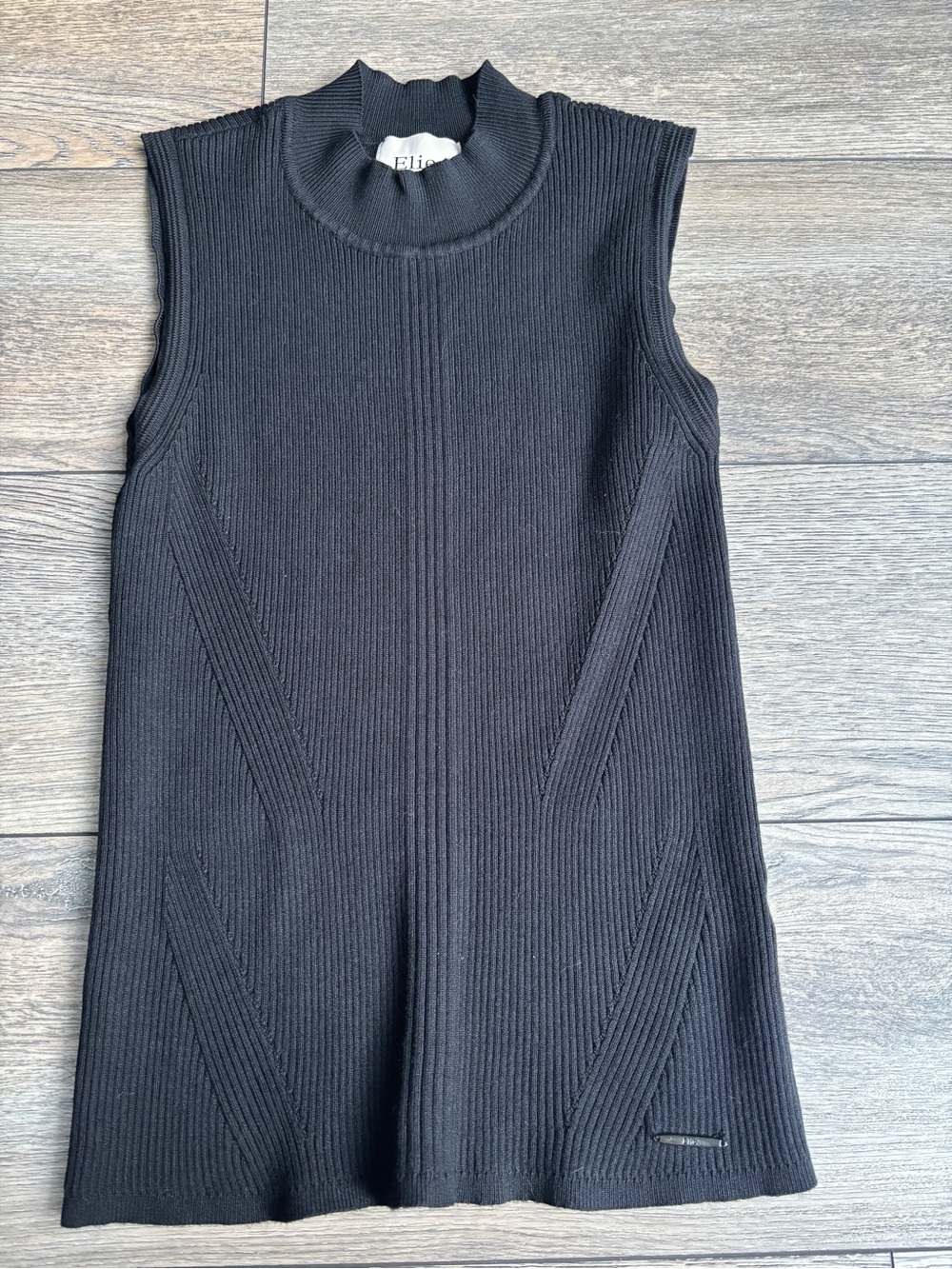 Elie Tahari Sleeveless Ribbed Sweater Mock Neck Viscose Black Sz Small (approx)